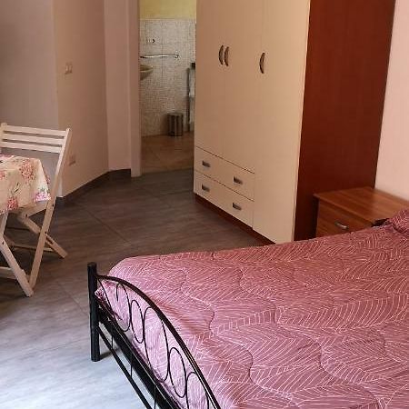Appartamento Monolocale Marola La Spezia Esterno foto