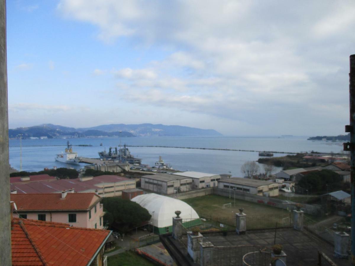 Appartamento Monolocale Marola La Spezia Esterno foto