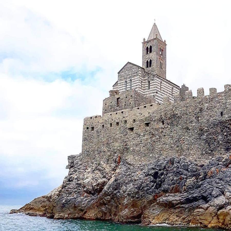 Appartamento Monolocale Marola La Spezia Esterno foto