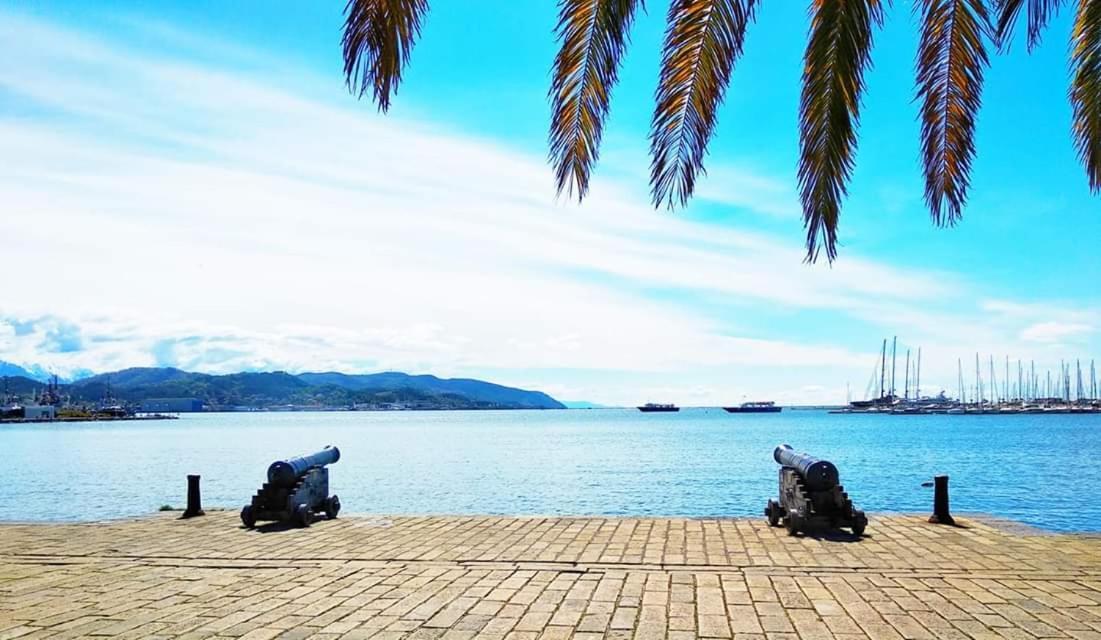 Appartamento Monolocale Marola La Spezia Esterno foto